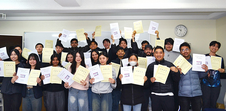 「外国人雇用管理主任者」資格合格証書・資格者証の授与式にて