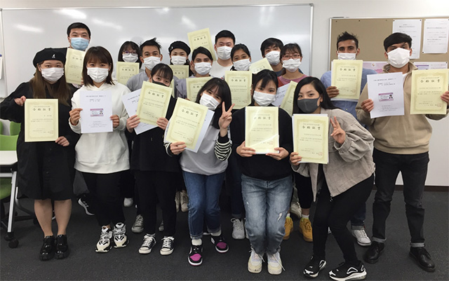 - 外国人が学ぶ専門学校インタビュー① -外国人学生が最大限スキルアップできる学び舎であるために